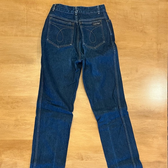 Vintage late 70s or early 80s dark-denim jeans by Calvin Klein (black tag) - Picture 4 of 8